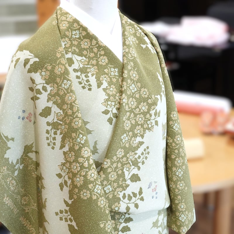 小紋「総柄小紋・本草木染・草影」 | MINOKO STORE