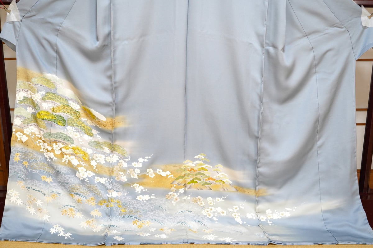 つくし様⭐❣️最高峰❣️手描き友禅逸品落款入り五つ紋入り色留め袖鳳凰金糸帯セット 色留袖「京友禅・松づくし・水浅葱色」 | MINOKO STORE