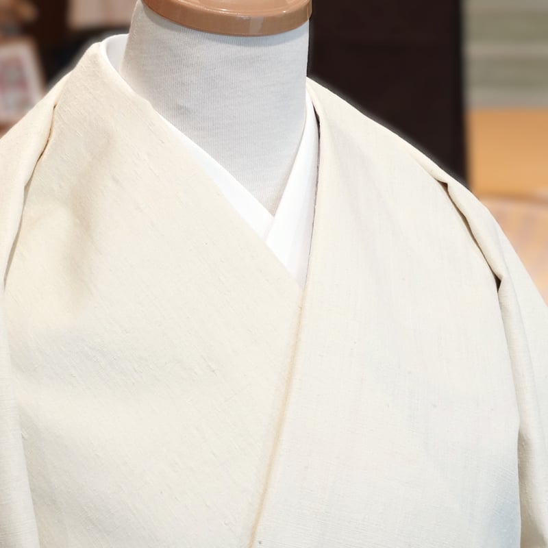 本場結城紬「小倉商店・高機・無地・鳥の子色」 | MINOKO STORE