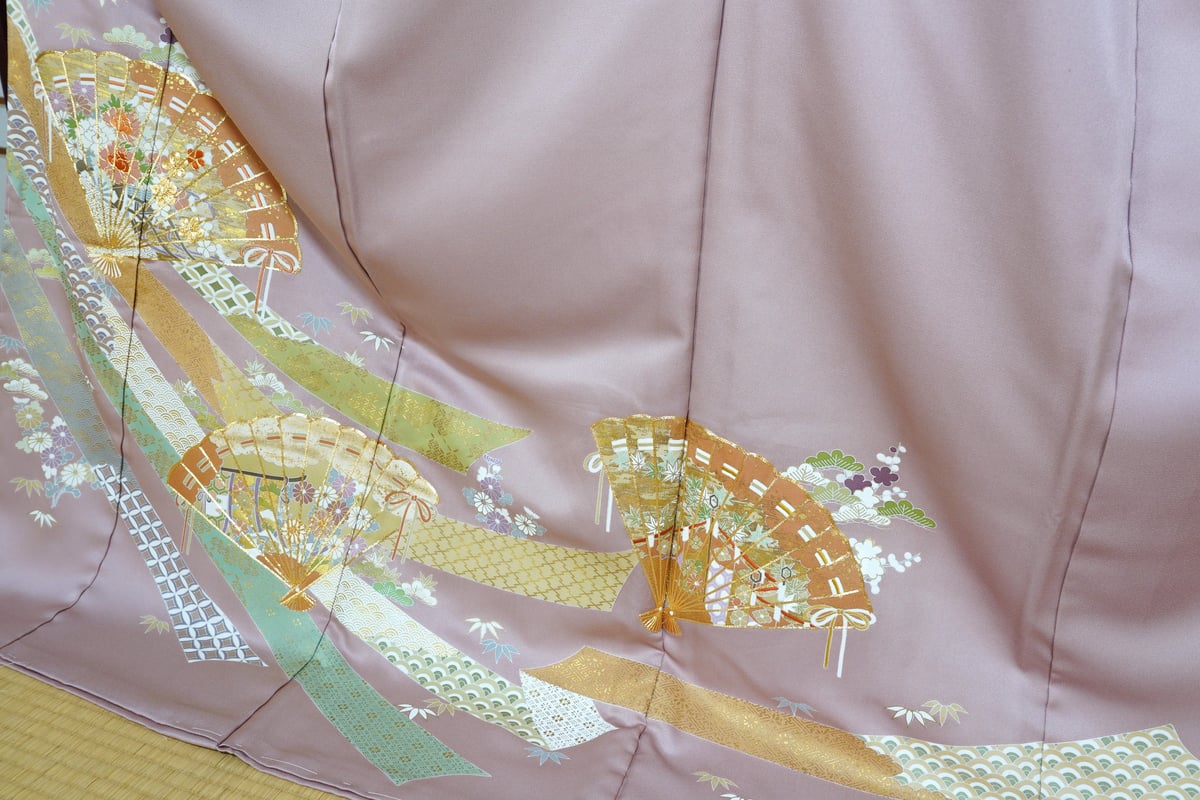 色留袖「京友禅・扇面ちらし・薄桜色」 | MINOKO STORE