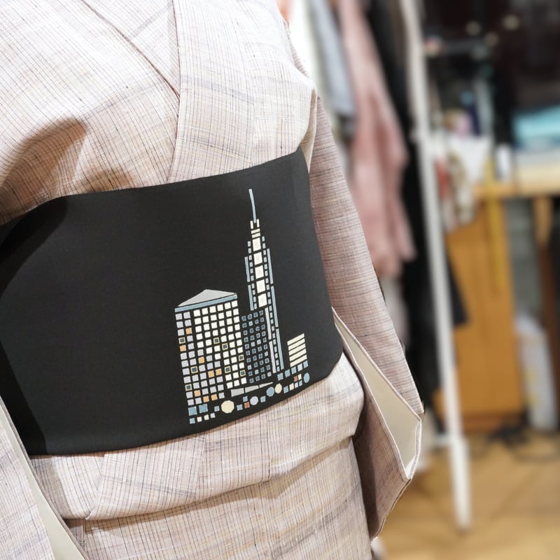 【美品　長尺】塩瀬　月　兎　名古屋帯　帯丈382cm 帯幅30.5cm 京友禅 塩瀬名古屋帯(月兎画賛扇面・絹鼠色)- 染と織たかはし