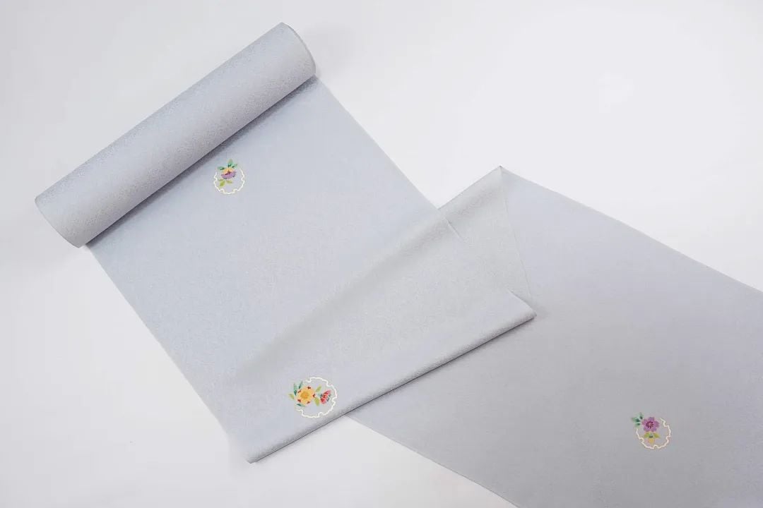 おまとめ追加分　さらりと纏う　丹後ちりめん　雪輪柄の飛び柄小紋 おまとめ追加分 さらりと纏う 丹後ちりめん 雪輪柄の飛び柄小紋 着物・