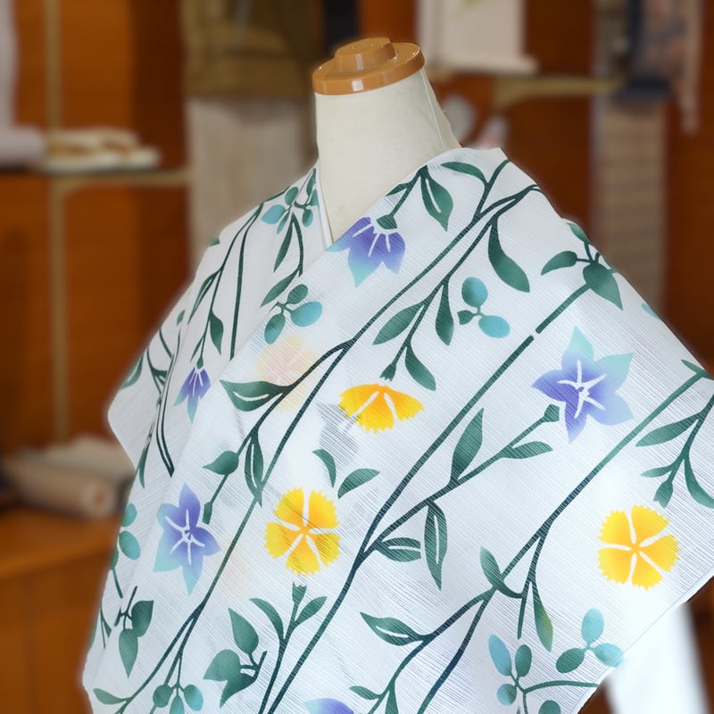 竺仙浴衣「綿絽白地・女性向け・撫子に桔梗」 | MINOKO STORE