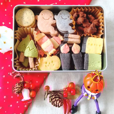 ハロウィンクッキー缶⭐︎完売 32a7b7b237fa49451c38d9ca203926