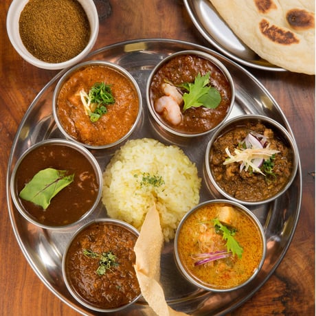 人気カレー店の味をお届け｜笑夢カレーギフトセット(7パック)【Curry and Spice dishes 笑夢　福島市】