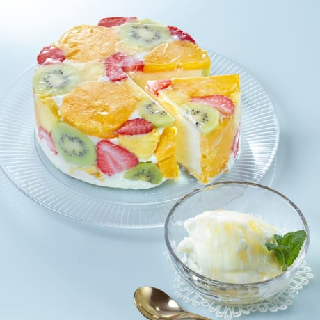 果物たっぷりジェラート｜ジェラートケーキ「フルーツハニー」とカップジェラートのセット【くだもの畑・honeybee　福島市】