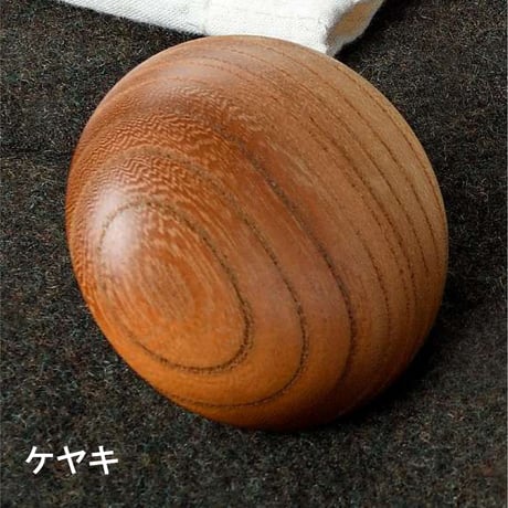 服やバッグにワンポイント｜奥会津の木のブローチ　【工房 あかるむ　三島町】