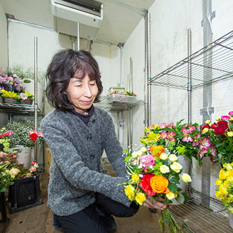 バラ園直送！そのまま飾れるバラの花束【にこにこバラ園 須賀川市