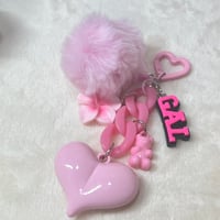 ギャルキーホルダー　薄ピンク