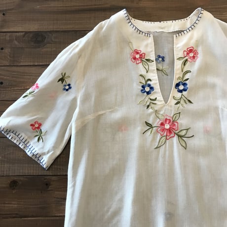 花柄チェーンステッチ　チュニック