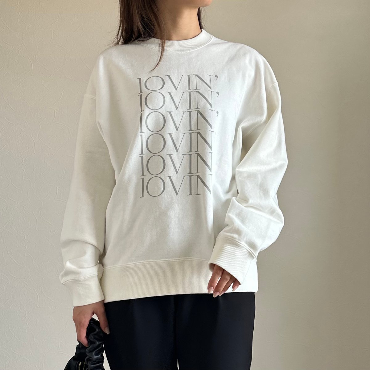 a11-005]LOVIN'ロゴトレーナー | MORE
