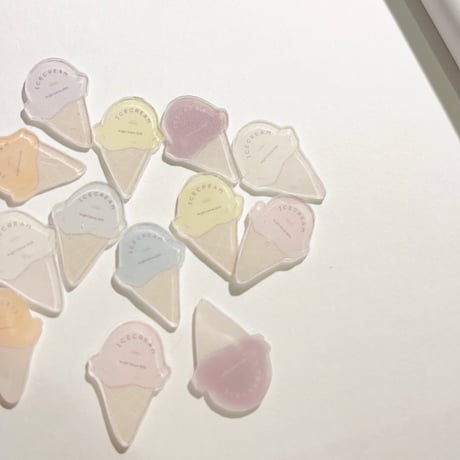 うるうるice cream case🍨