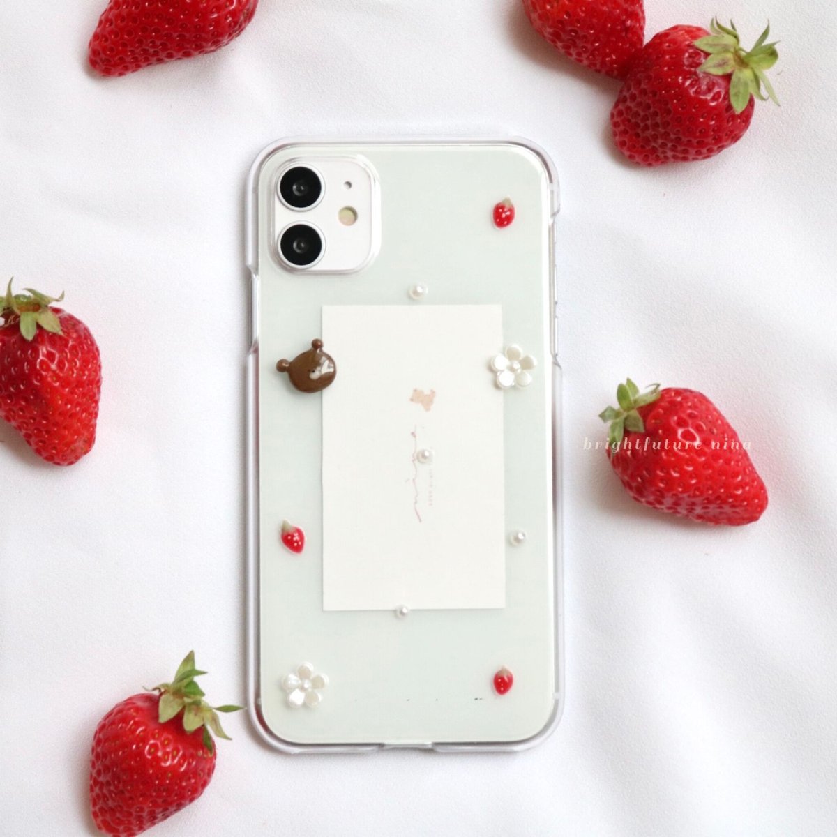 familiar イチゴ柄クマ iPhone16ケース fit=scale-down,w=1200