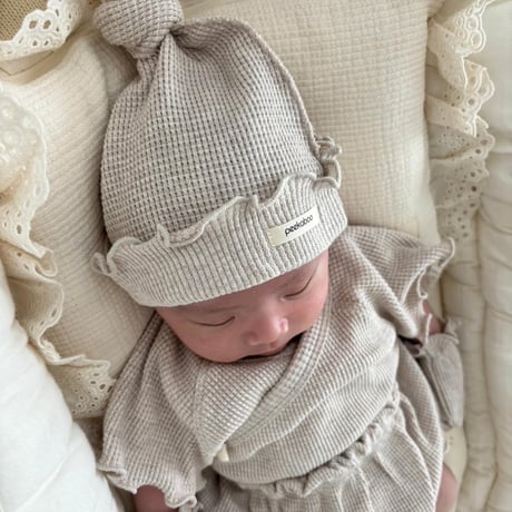 即納【peekaboo】Yes newborn set