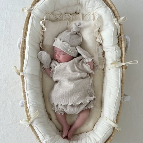 即納【peekaboo】Yes newborn set