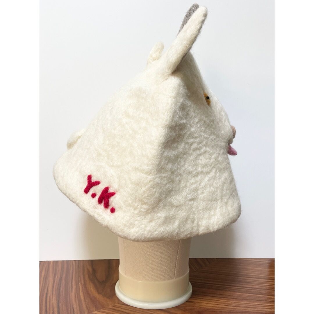 新品★ウール100%ブラック黒フェルト帽子ビジューも密かに輝く同色サテンリボン 新品☆ウール100%ブラック黒フェルト帽子ビジューも密かに輝く