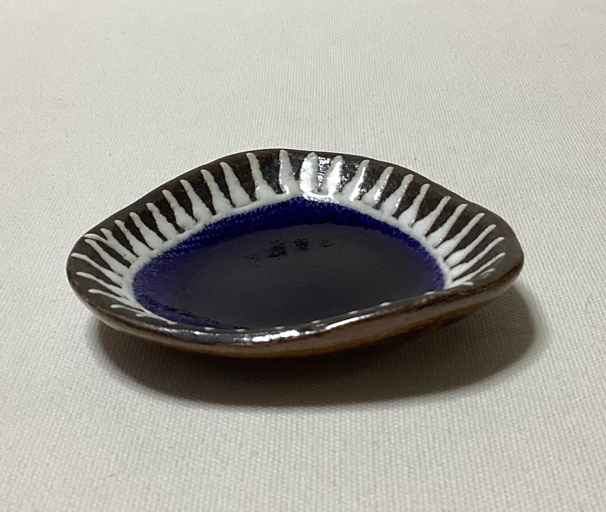 マカロンシリーズ さんかく豆皿 ルリ 1 | 眞正陶房公式online shop