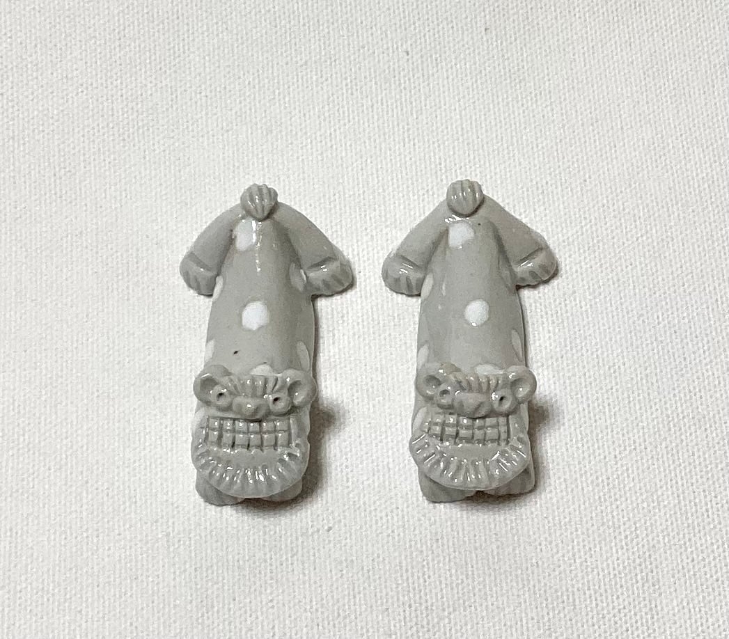 シーサー2個セット 箸置き しろドット | 眞正陶房公式online shop シーサー2個セット 箸置き しろドット | 眞正陶房公式online shop