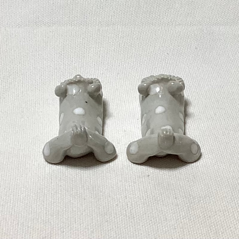 シーサー2個セット 箸置き しろドット | 眞正陶房公式online shop シーサー2個セット 箸置き しろドット | 眞正陶房公式online shop