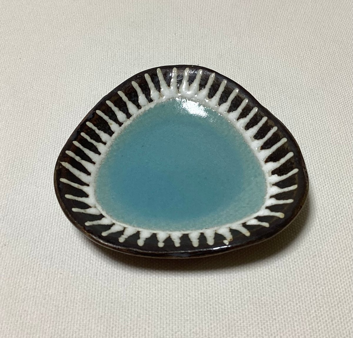 マカロンシリーズ さんかく豆皿 スプリング 2 | 眞正陶房公式