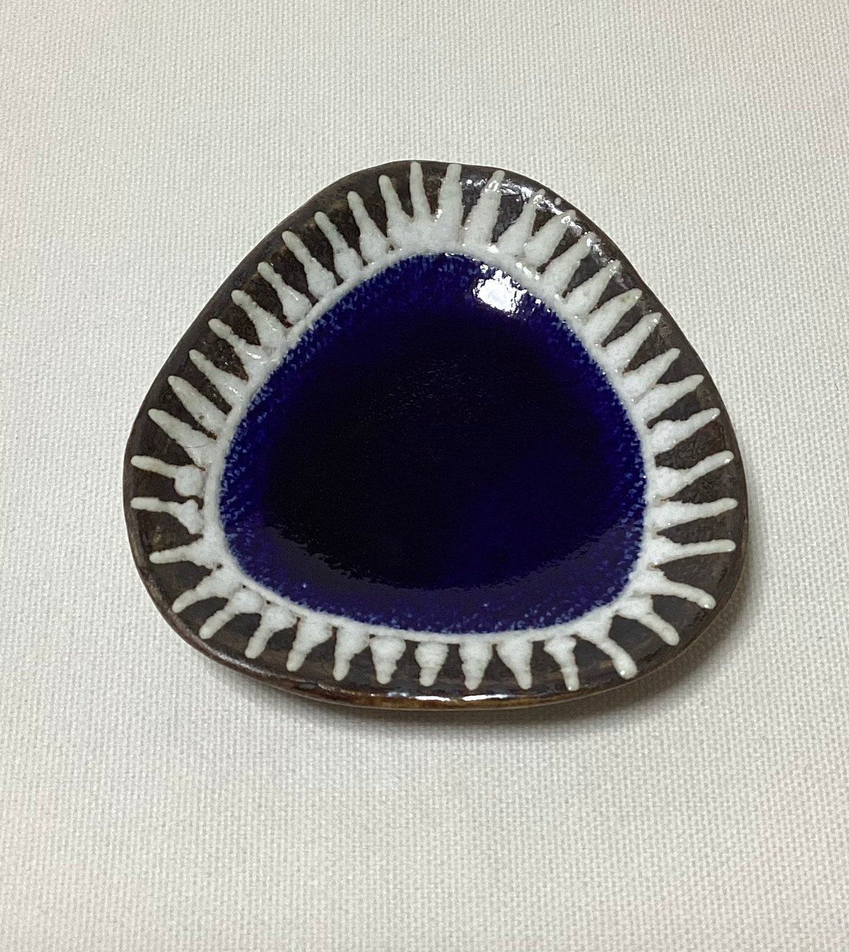 マカロンシリーズ さんかく豆皿 ルリ 2 | 眞正陶房公式online shop