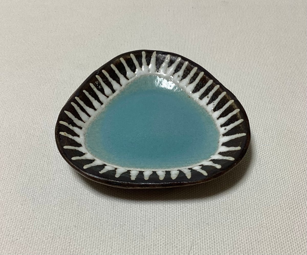 マカロンシリーズ さんかく豆皿 スプリング 1 | 眞正陶房公式