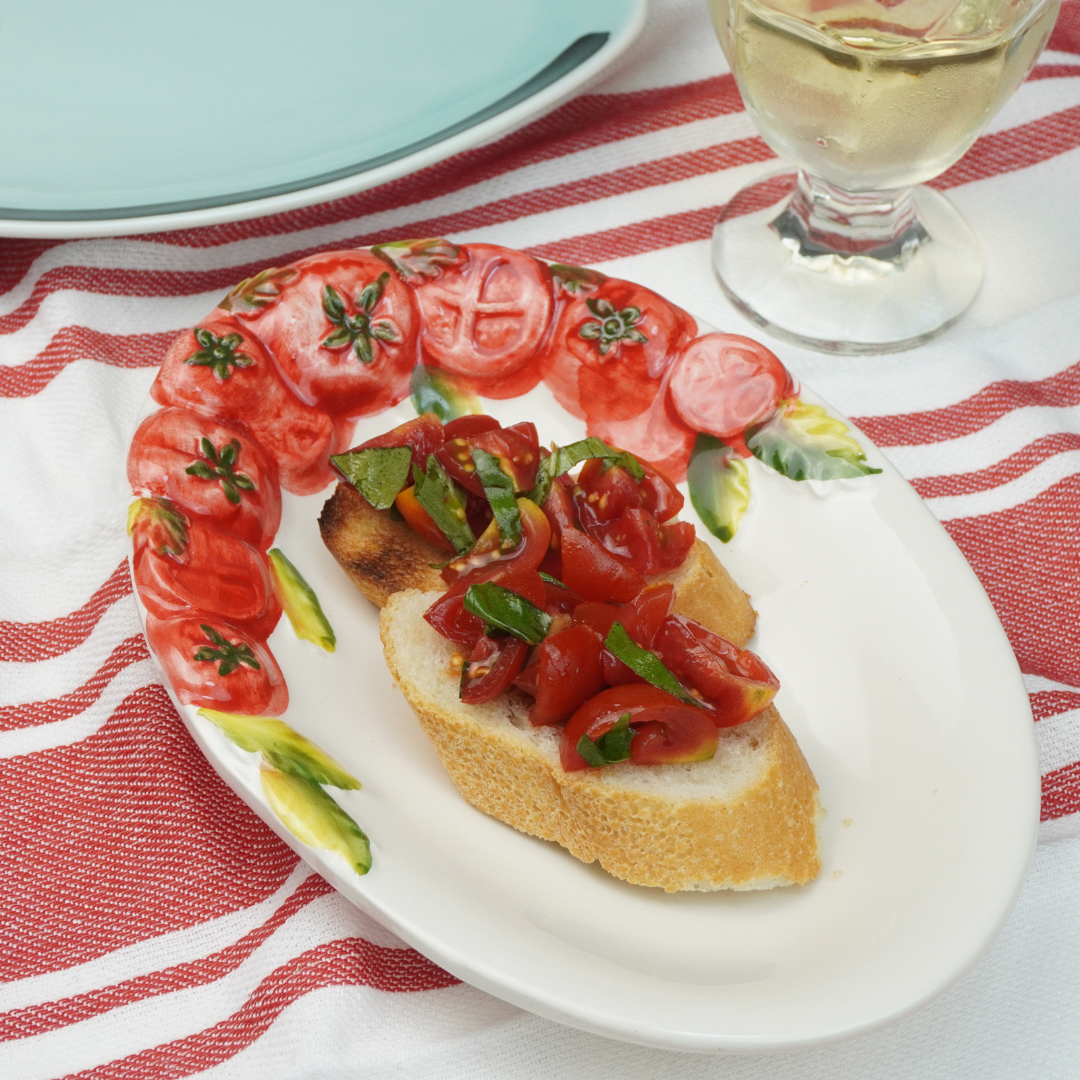 4枚セット オーバルプレート トマト柄 イタリア製 立体レリーフ バッサーノ 4枚セット オーバルプレート トマト柄 イタリア製 立体レリーフ