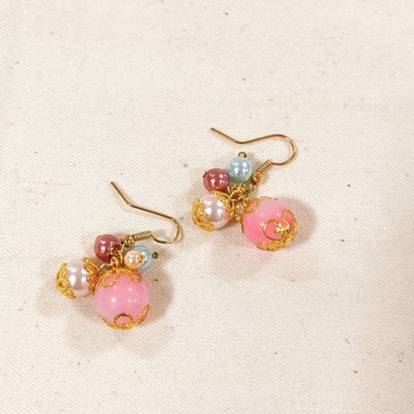 カラフルなビーズピアス　No39