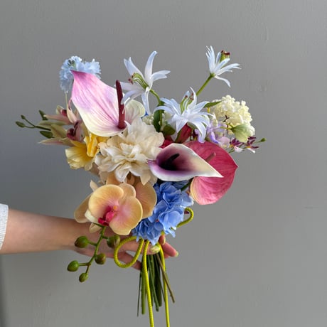 Artificial flower bouquet