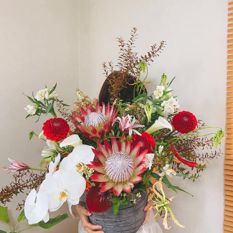 Flower Arrangement 22000