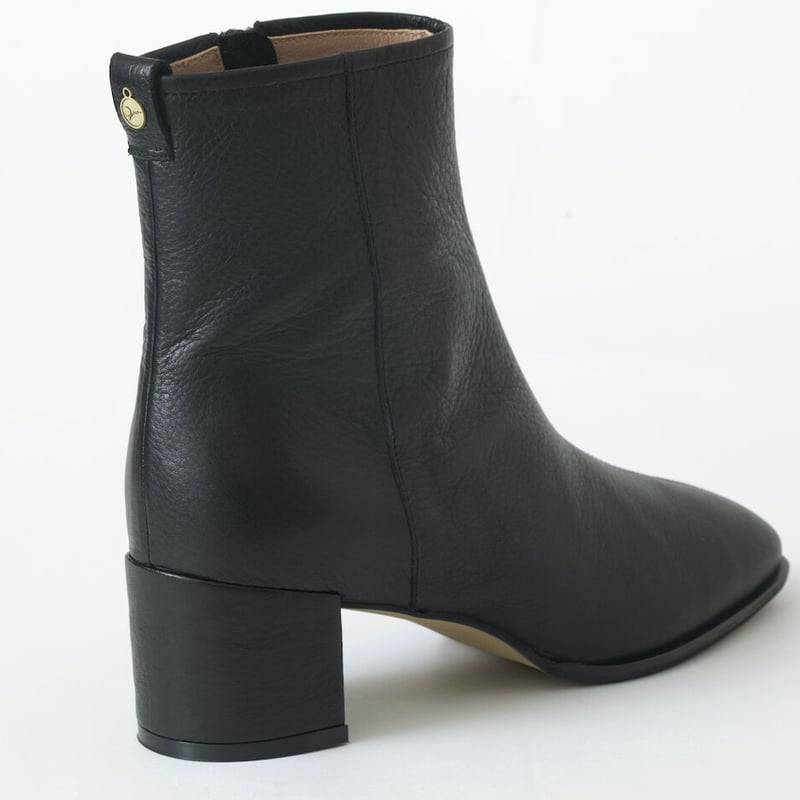 黒レザー スクエアトゥブーツ セール】【CALLNE】Squaretoe Real Leather Heelboots / スクエアトゥ