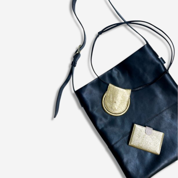 レザーカードケース ／ゴールド | gr.