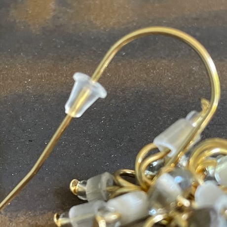 【PINEヴィンテージビーズ】WHITE／GOLD（ピアス・イヤリング）