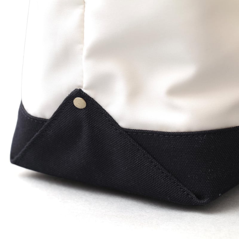 ジェンダーレスな洗えるトートバッグ／ホワイトコンビ | gr.