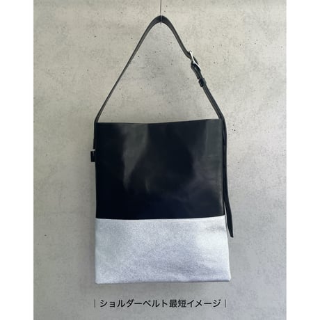 レザーショルダーバッグ（2WAY）／シルバー