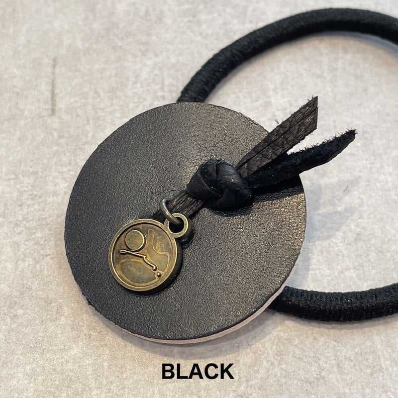 ＊ハラコと本革のまあるいヘアゴム＊オーダー参考ページ 本革・毛付き革ハラコ・ヘアゴム | iichi 日々の暮らしを心地よくする