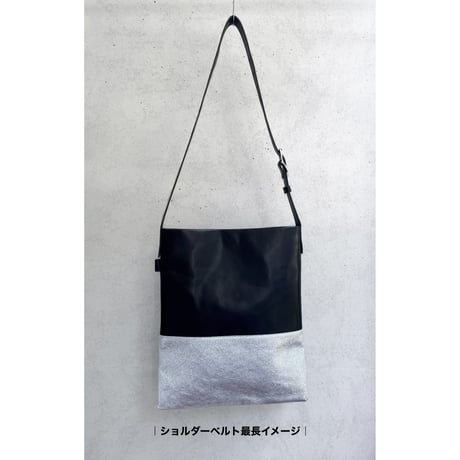 レザーショルダーバッグ（2WAY）／シルバー