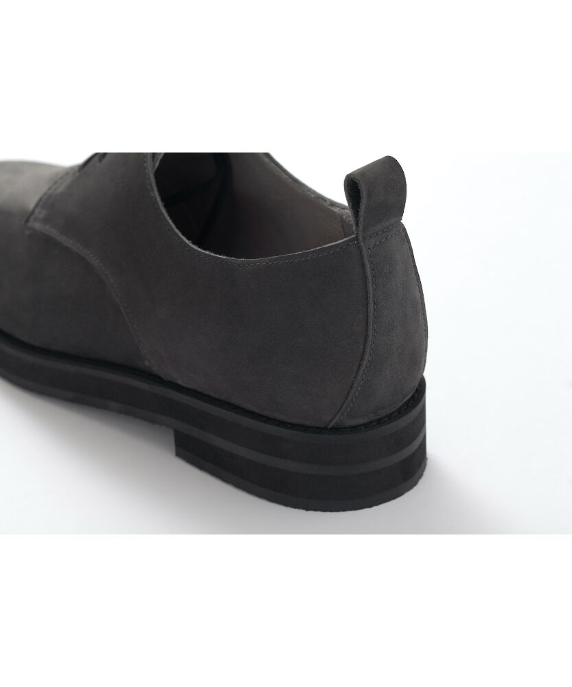 グレー スエード シープスキン モカシン 39 日本サイズ24.5センチ 新品 グレー スエード シープスキン モカシン 39 日本サイズ24.5センチ 新品