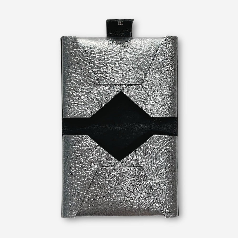 レザーカードケース ／シルバー | gr.