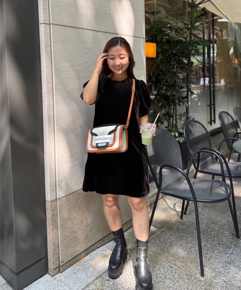 ベルベットミニワンピース(ブラウン) | Syell Raffiné