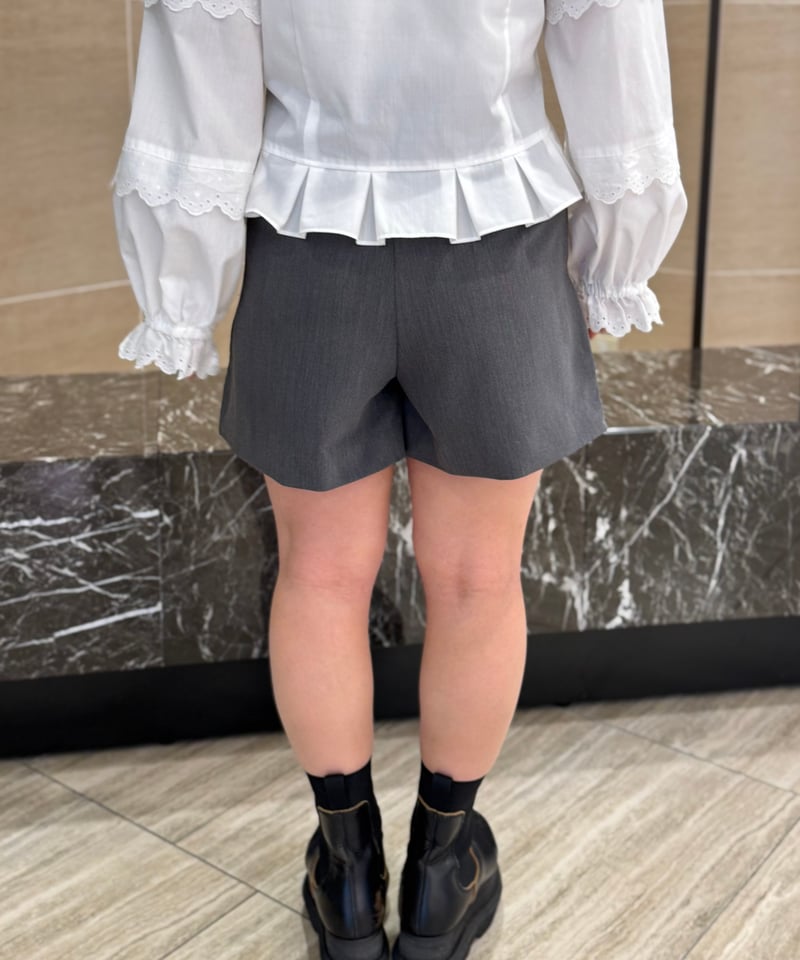 ラップショートパンツ -グレー- | Syell Raffiné