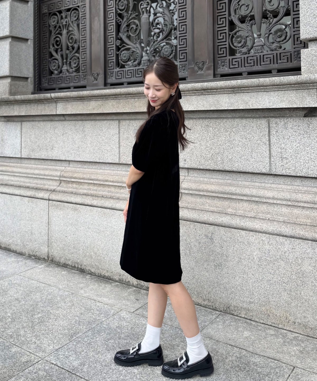 ベルベットミニワンピース(ブラック) | Syell Raffiné ベルベットミニワンピース(ブラック) | Syell Raffiné