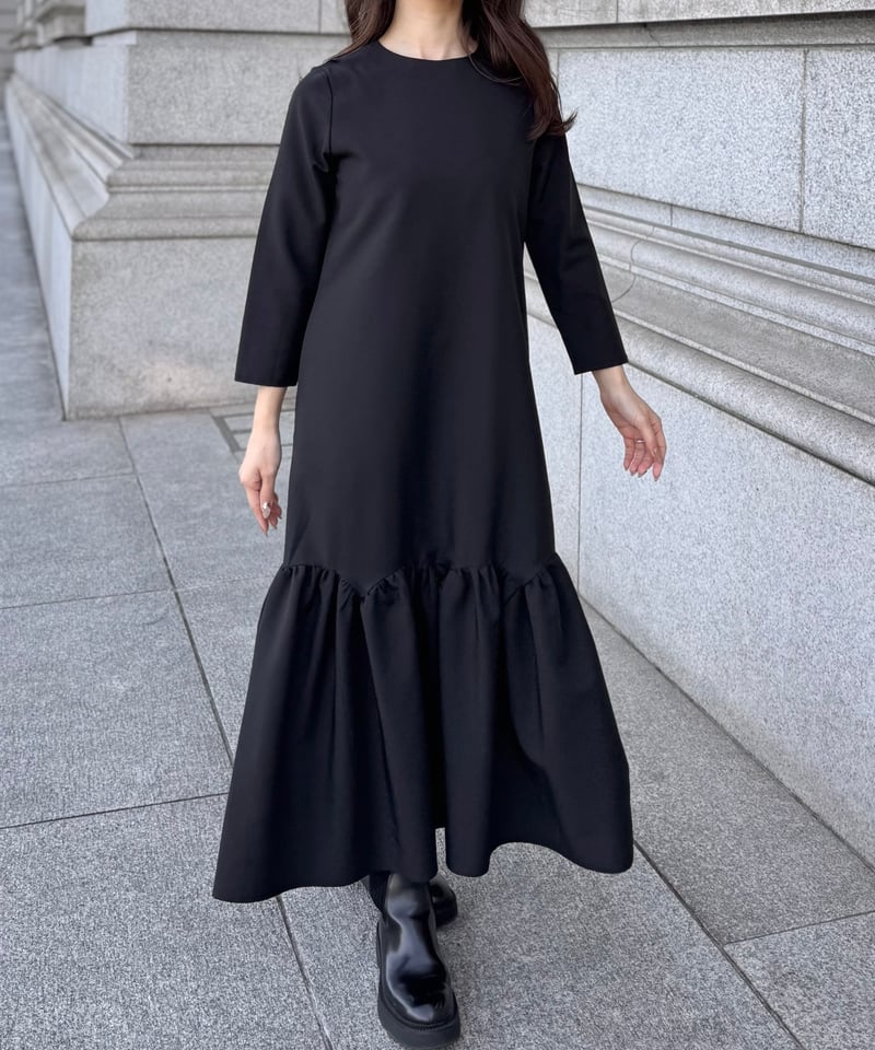 裾スカラップワンピース長袖・short丈(ブラック) | Syell Raffiné