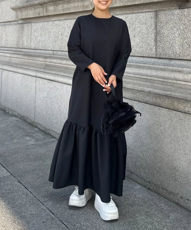 裾スカラップワンピース長袖・short丈(ブラック) | Syell Raffiné