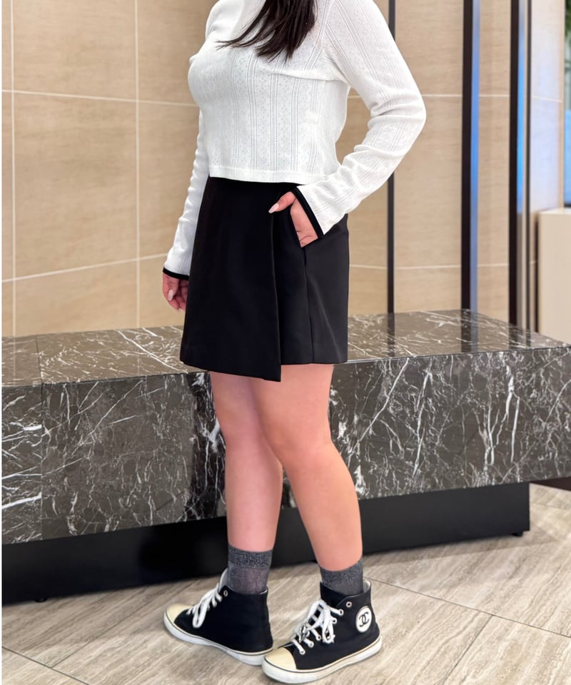 ラップショートパンツ -ブラック- | Syell Raffiné