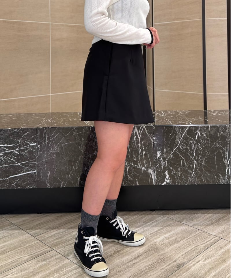 ラップショートパンツ -ブラック- | Syell Raffiné