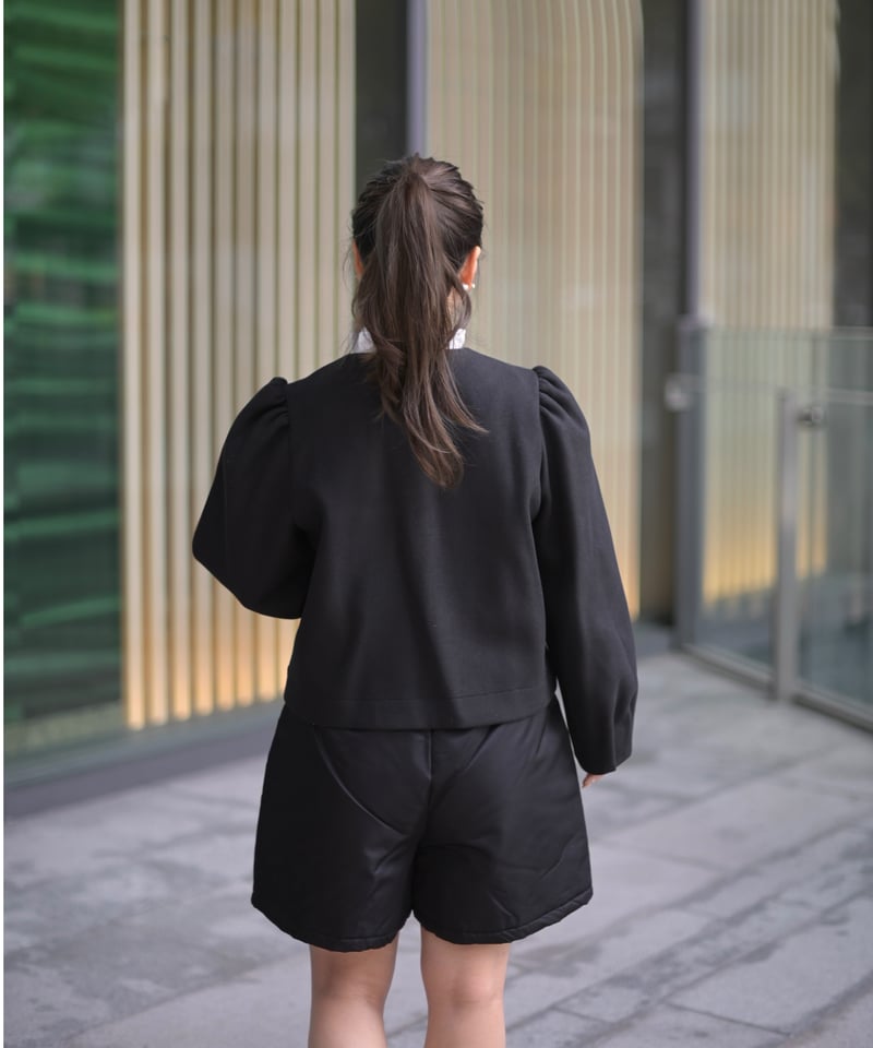 ノーカラーボタンショートコート(ブラック) | Syell Raffiné