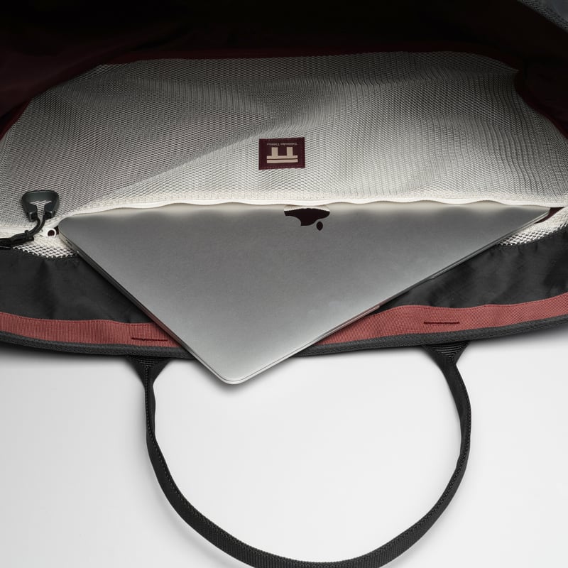 T2 Trail Tote 30 / Black | Tabisuke Tabizo