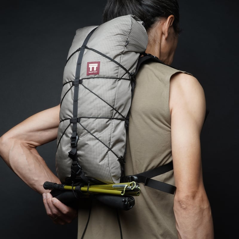 【正規品】新品タグ付き バレンシア 2点セット トレーニングトップ パンツ 2枚セット】Runtage アスリートランナーPRO 十分丈 [男女兼用