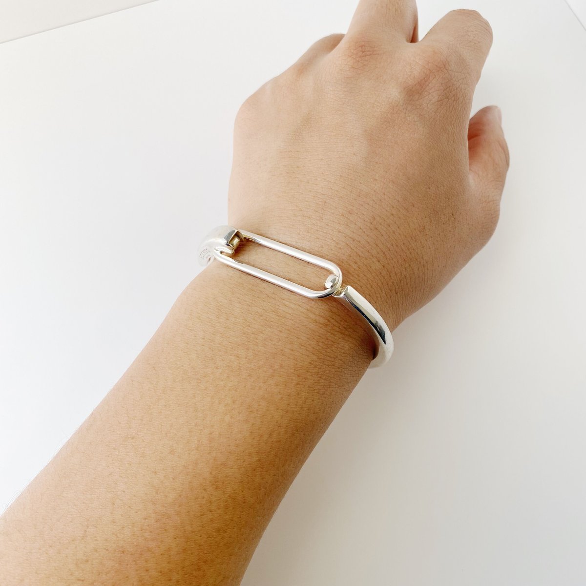 SOLD】HERMES Clic Bracelet | Nice&Smooth SOLD】HERMES Clic Bracelet | Nice&Smooth